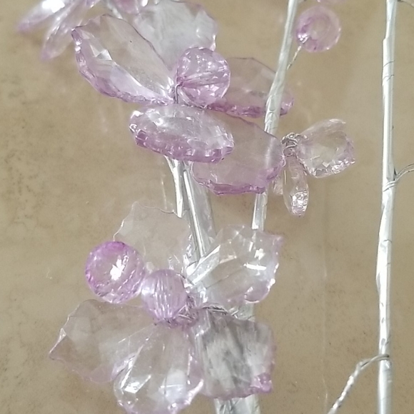 Lavender Glass Flower Strand - Picture 1 of 5